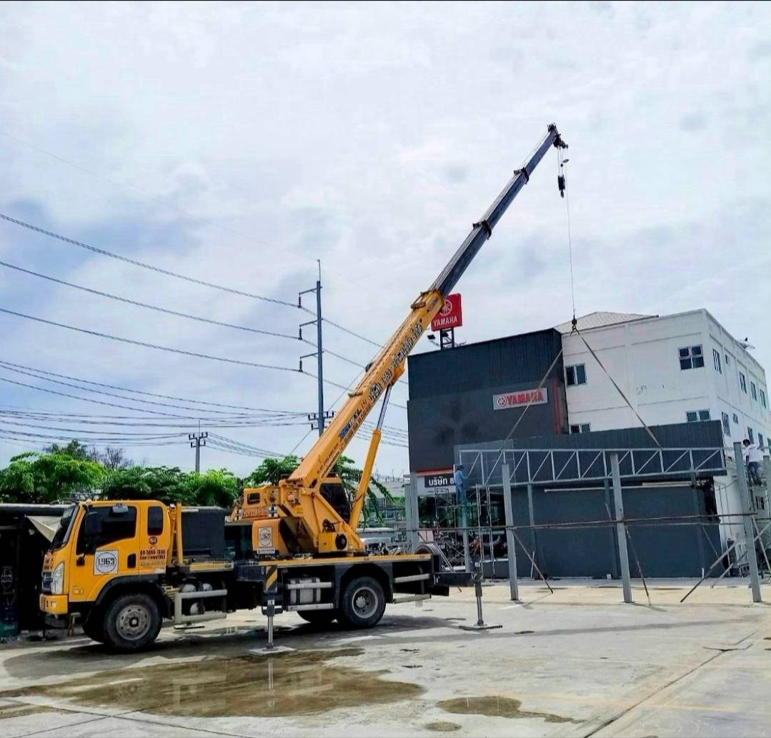 เช่ารถเครน ให้เช่ารถเครนราคาถูก