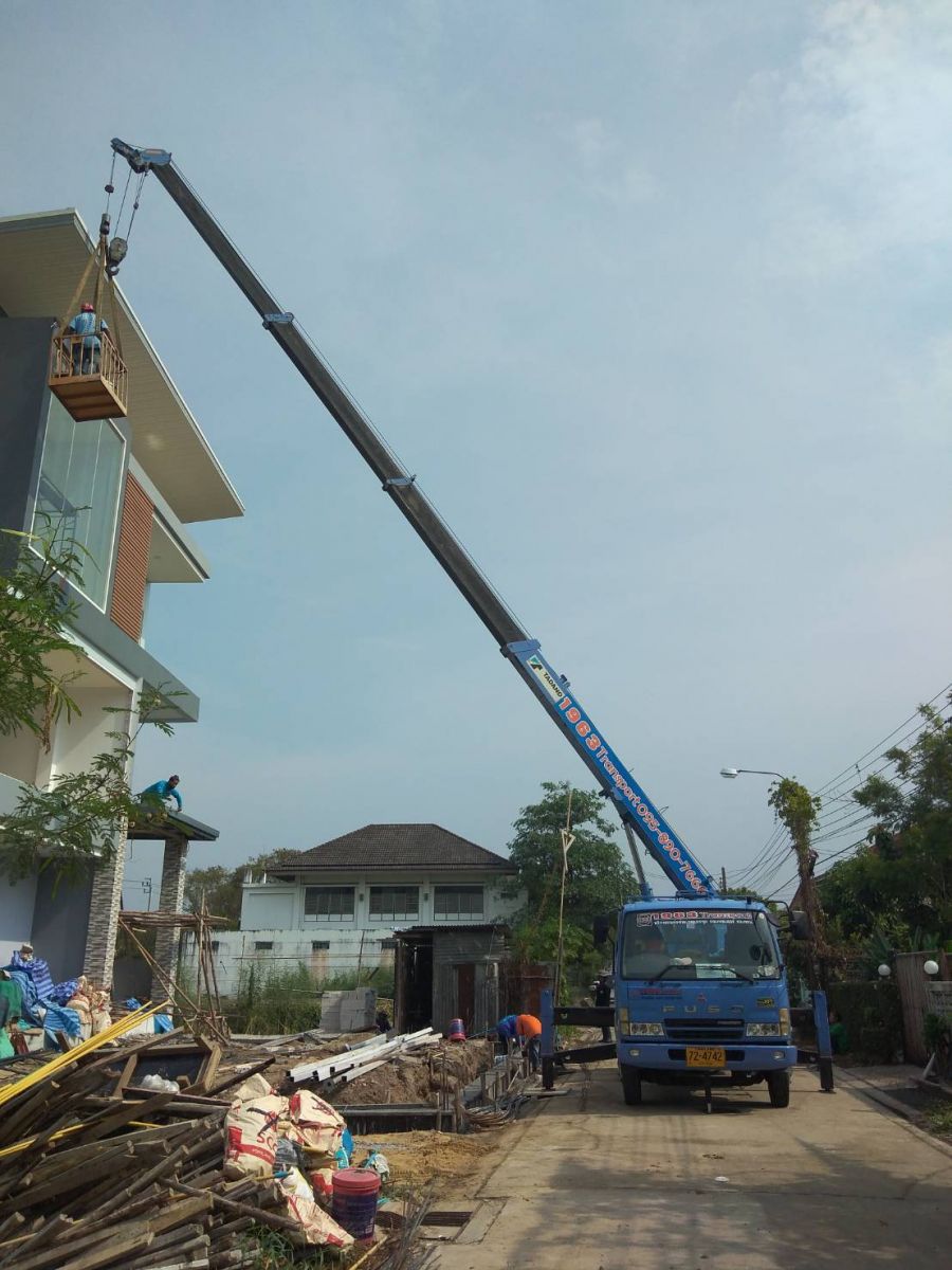 ่เช่ารถเครน10ตันแขน20เมตร